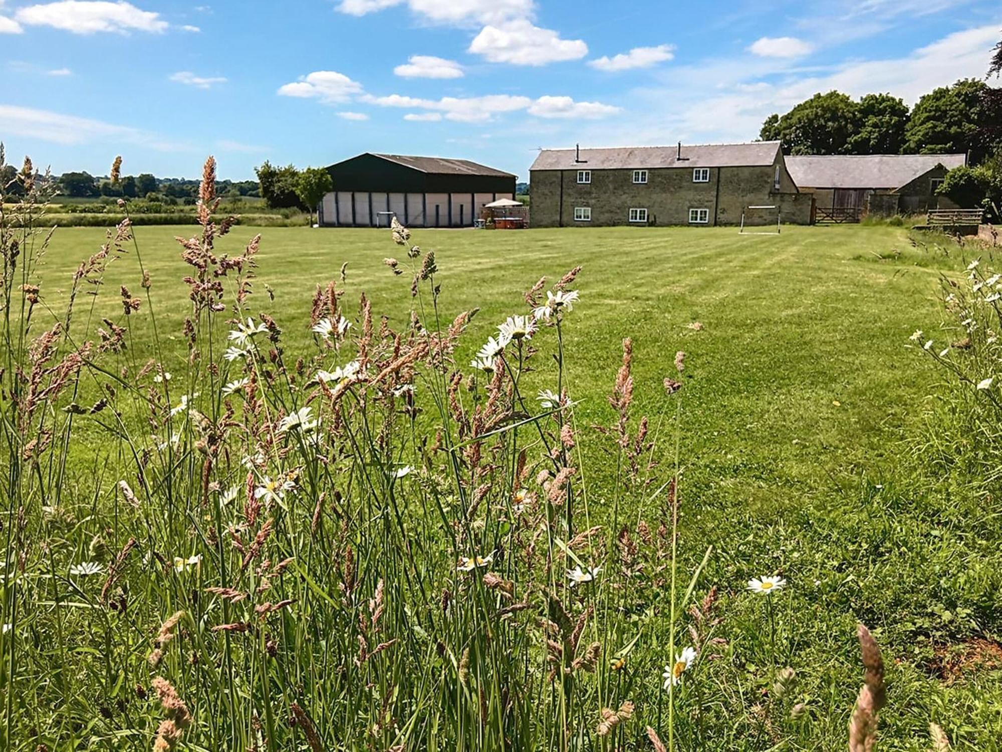 The Stalls - Nac Aynho Exterior photo